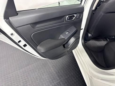 Used 2023 Honda Civic LX image 11
