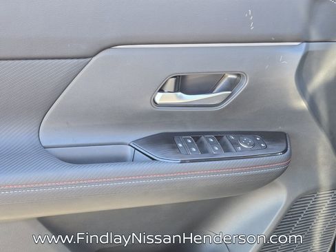 Used 2025 Nissan Kicks SR FWD image 20