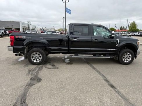 Used 2018 Ford F250 XLT w/ XLT Premium Package AWD/4WD image 11