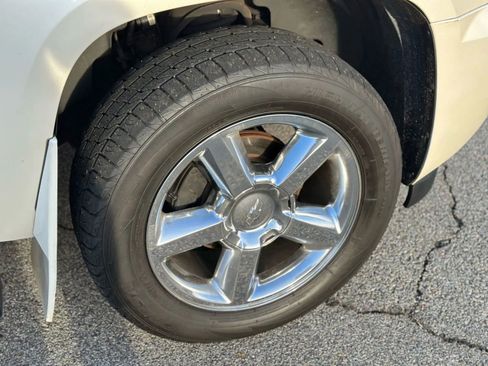 Used 2013 Chevrolet Tahoe LTZ image 14
