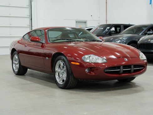 Used 1999 Jaguar XK8 Coupe image 11