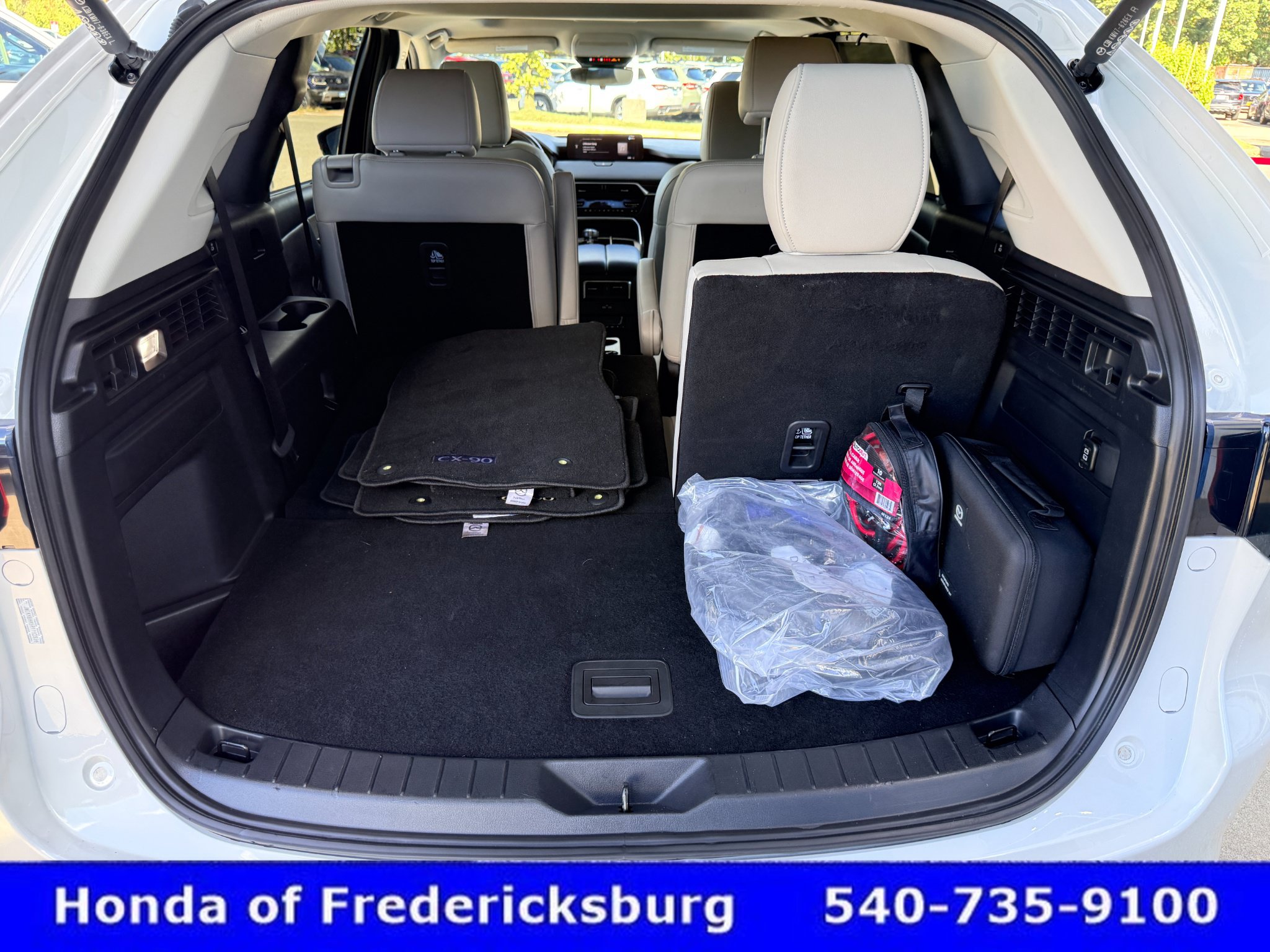 Used 2024 MAZDA CX-90 Plug-In Hybrid w/ Preferred AWD/4WD image 15