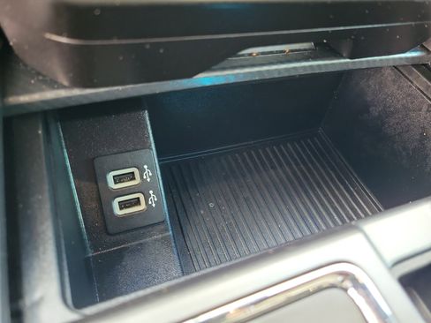 Used 2019 Ford F150 XLT w/ Equipment Group 302A Luxury image 32