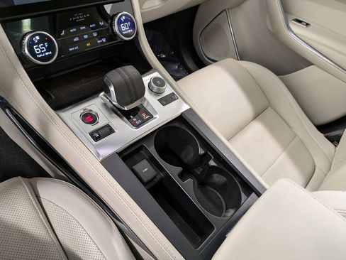 Used 2021 Jaguar F-PACE S image 14