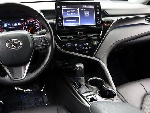 Used 2023 Toyota Camry XSE image 17