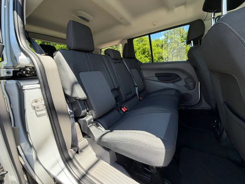 Used 2021 Ford Transit Connect XLT FWD image 18