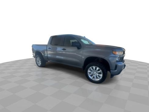 Used 2022 Chevrolet Silverado 1500 Custom w/ Safety Confidence Package AWD/4WD image 2