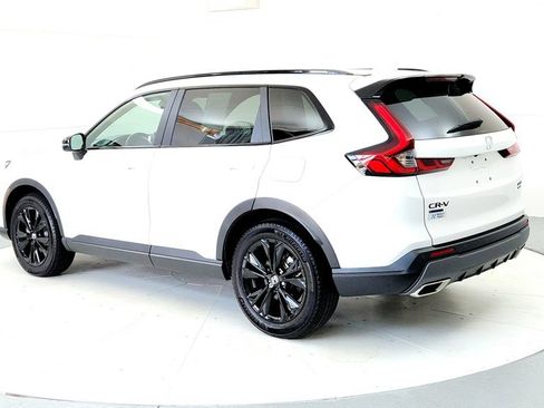 Used 2026 Honda CR-V Sport Touring image 4