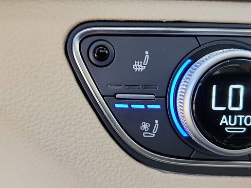 Used 2024 Audi Q5 2.0T Premium Plus w/ Premium Plus Package image 20