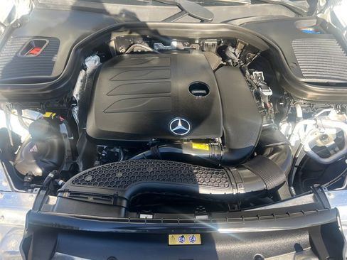 Used 2022 Mercedes-Benz GLC 300 GLC 300 w/ Premium Package Lite image 19