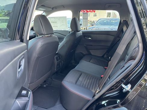 New 2026 Nissan Rogue SV AWD/4WD image 15