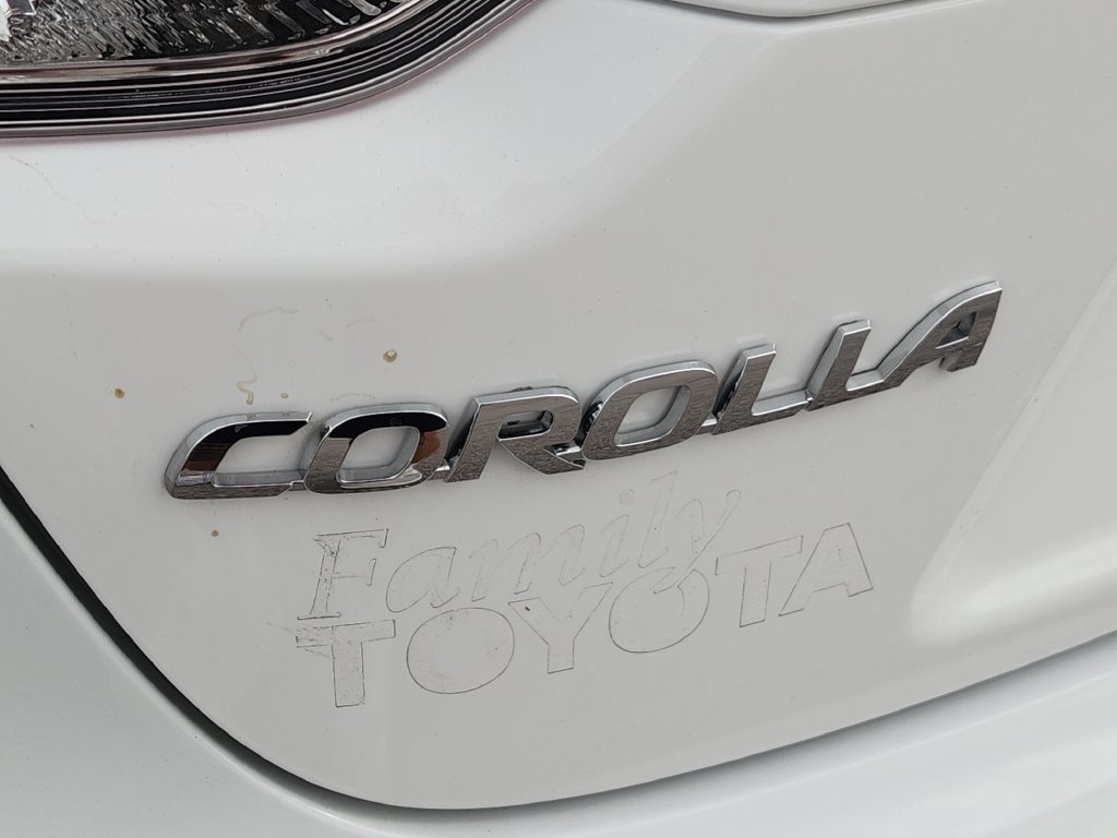 Used 2024 Toyota Corolla LE FWD image 8