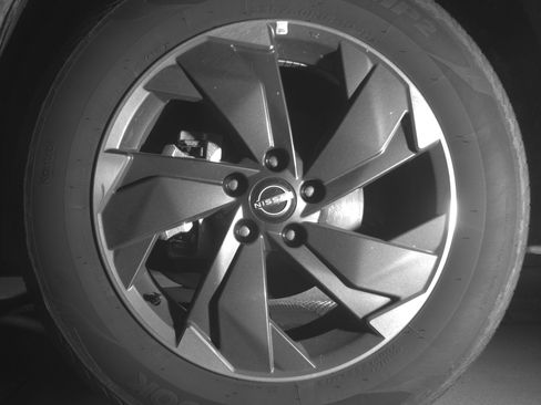 Used 2025 Nissan Rogue SV AWD/4WD image 12