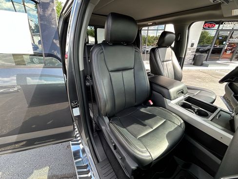 Used 2020 Ford F350 Lariat w/ Lariat Ultimate Package AWD/4WD image 6