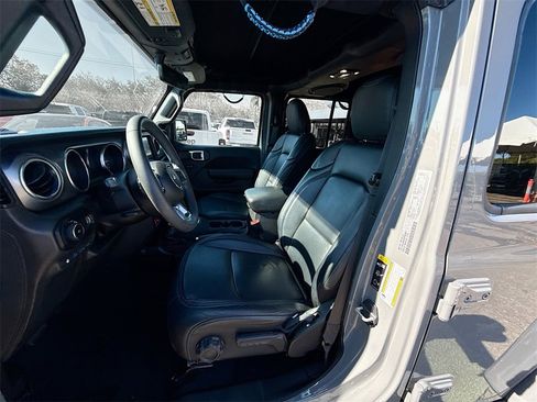 Used 2023 Jeep Wrangler Unlimited Rubicon 4xe w/ Steel Bumper Group image 23