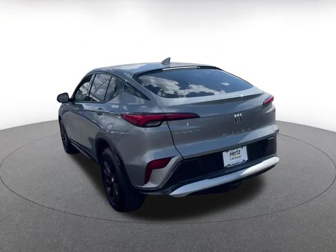 Used 2025 Buick Envista Sport Touring image 11