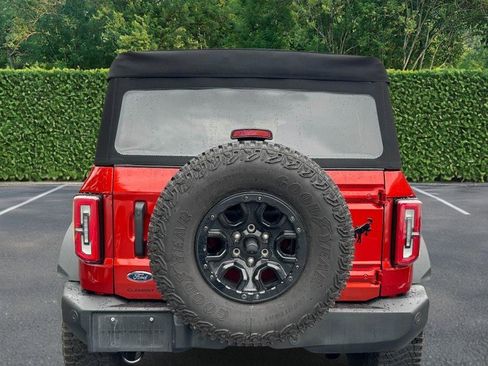 Used 2023 Ford Bronco Wildtrak image 8