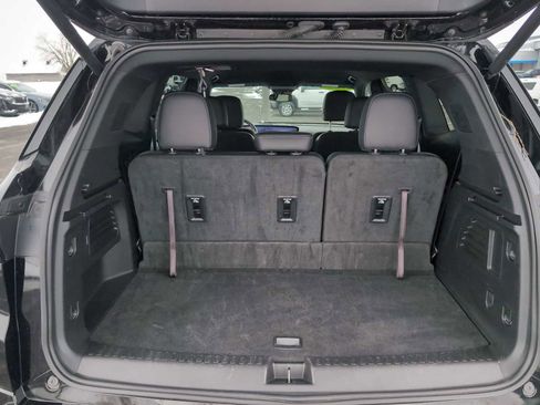 Used 2025 Buick Enclave Sport Touring image 33