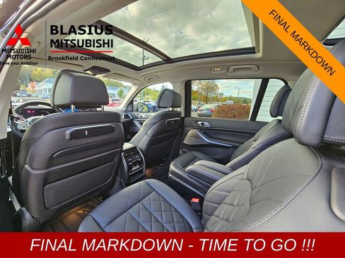 Used 2023 BMW X7 xDrive40i w/ Premium Package image 19