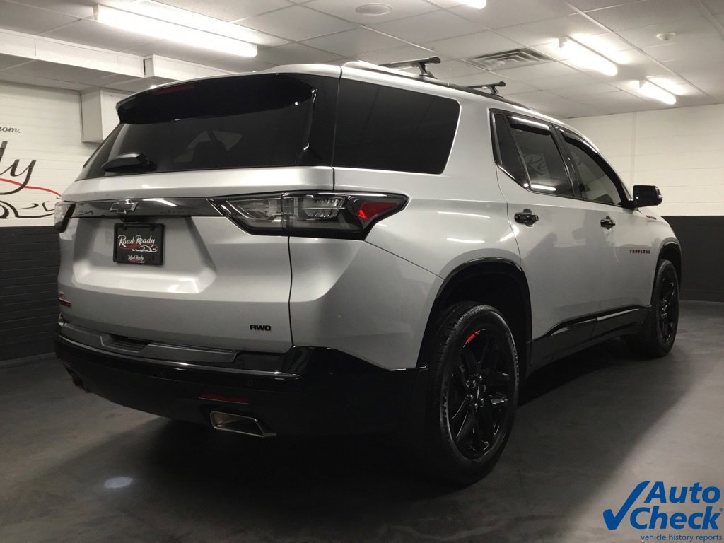 Used 2021 Chevrolet Traverse Premier w/ Redline Edition AWD/4WD image 11