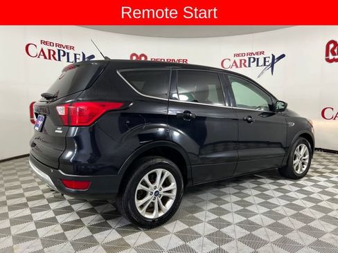 Used 2019 Ford Escape SE FWD image 8