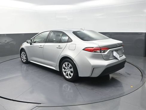 Used 2023 Toyota Corolla LE FWD image 7