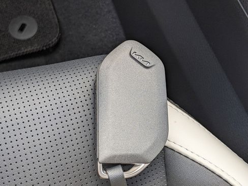 Certified 2025 Kia K5 GT-Line image 27