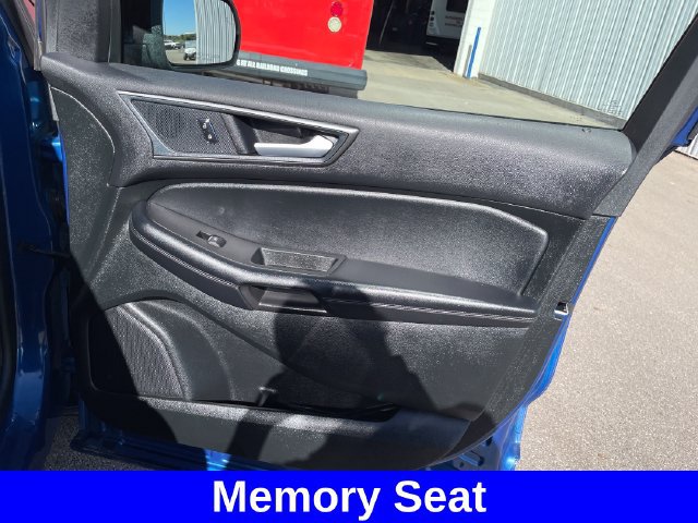 Used 2024 Ford Edge SE w/ Black Appearance Package AWD/4WD image 29