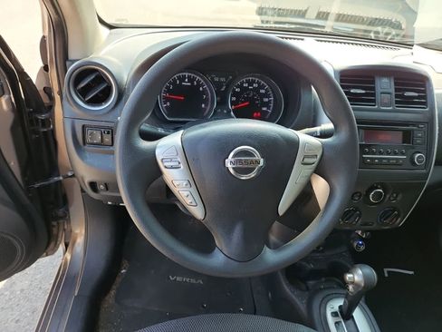 Used 2017 Nissan Versa SV FWD image 12