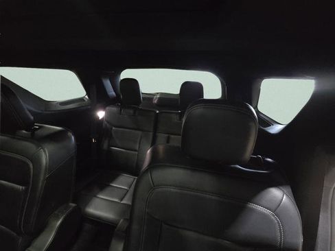 Used 2020 Ford Explorer XLT w/ Equipment Group 202A image 34