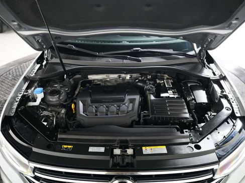 Used 2023 Volkswagen Tiguan SE w/ Panoramic Sunroof Package AWD/4WD image 40