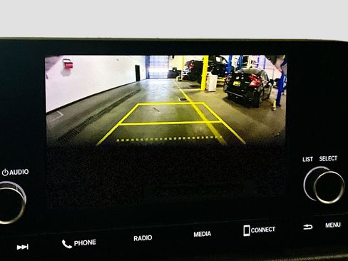 Used 2025 Honda HR-V Sport image 13