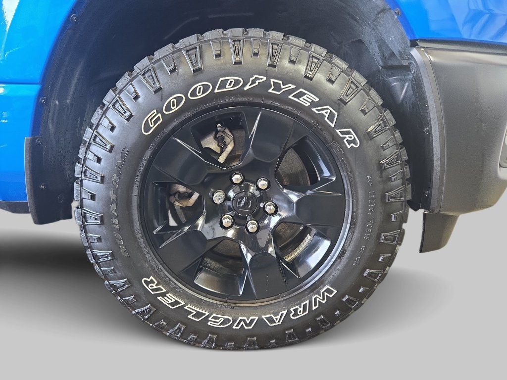 Used 2025 RAM 1500 Warlock AWD/4WD image 36