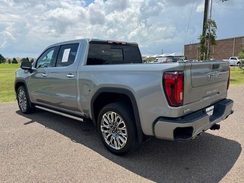 Used 2025 GMC Sierra 1500 Denali Ultimate AWD/4WD image 4