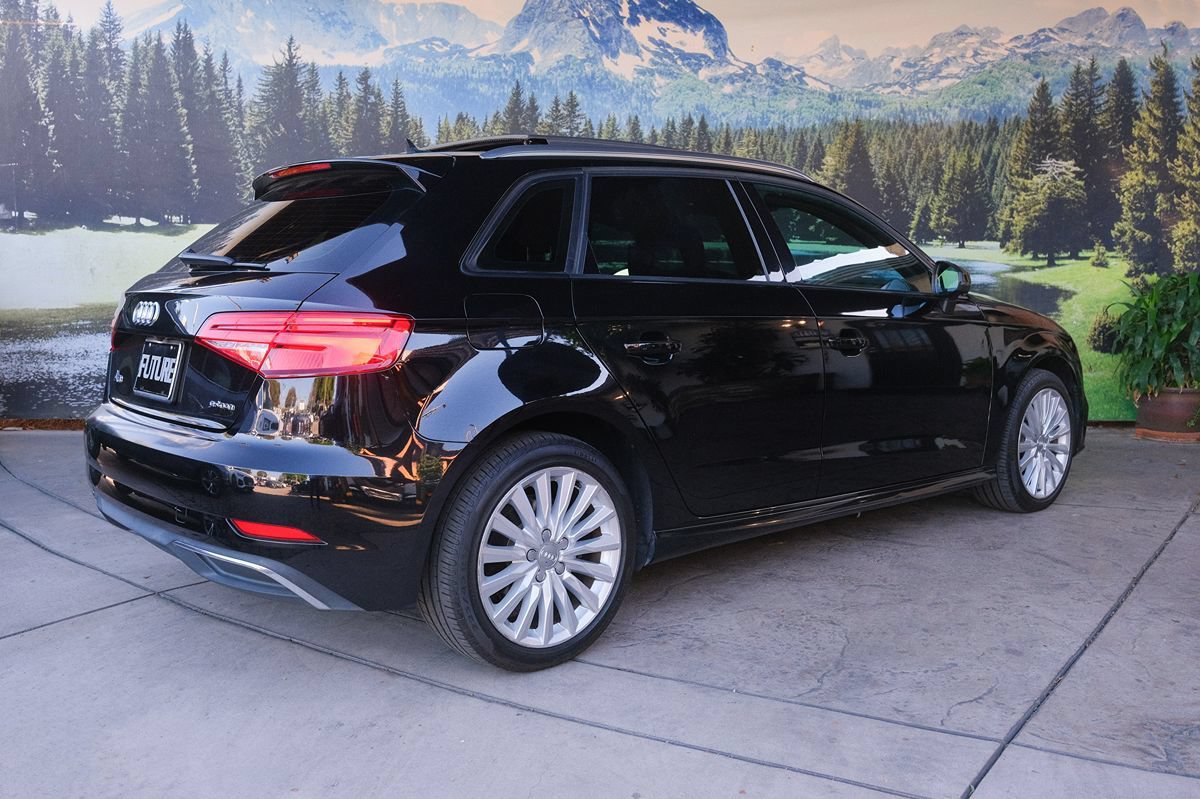 Used 2018 Audi A3 e-tron Premium FWD image 6