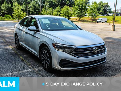 Used 2024 Volkswagen Jetta S FWD image 3
