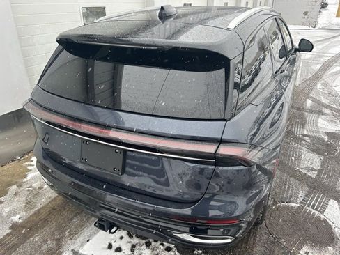 Used 2024 Lincoln Nautilus Reserve w/ Equipment Group 202A image 5