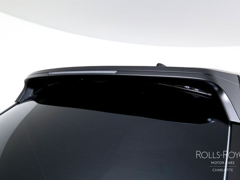 Certified 2025 Rolls-Royce Cullinan Black Badge AWD/4WD image 39