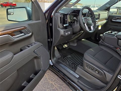 New 2026 GMC Sierra 1500 SLE w/ Preferred Package image 13
