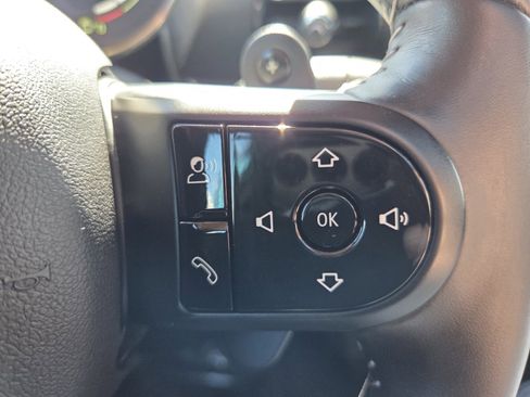 Used 2022 MINI Cooper Clubman S w/ Premium Package image 29