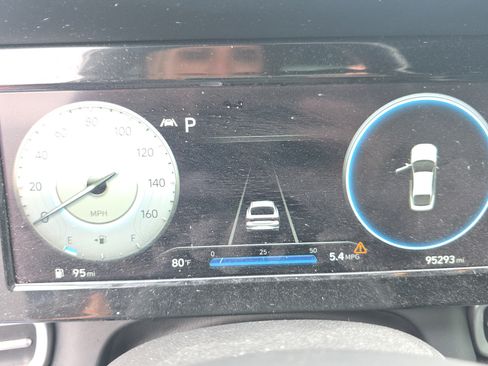Used 2021 Hyundai Elantra SEL FWD image 14