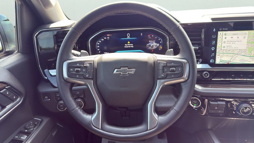 Used 2026 Chevrolet Silverado 1500 LT Trail Boss w/ Convenience Package II AWD/4WD image 18
