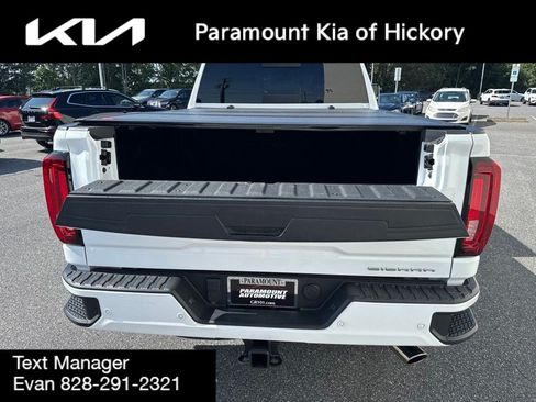 Used 2022 GMC Sierra 2500 Denali w/ Denali Ultimate Package AWD/4WD image 13