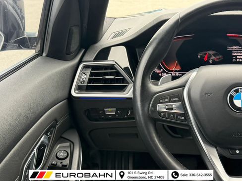 Used 2019 BMW 330i xDrive Sedan w/ Convenience Package AWD/4WD image 17