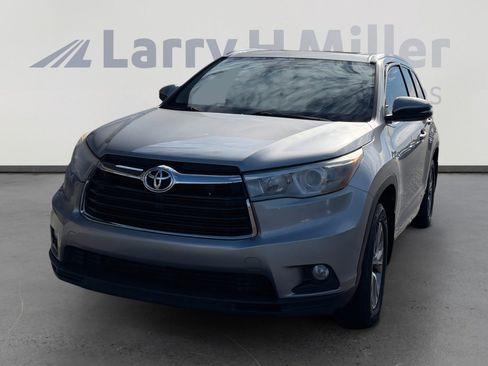 Used 2015 Toyota Highlander XLE image 1