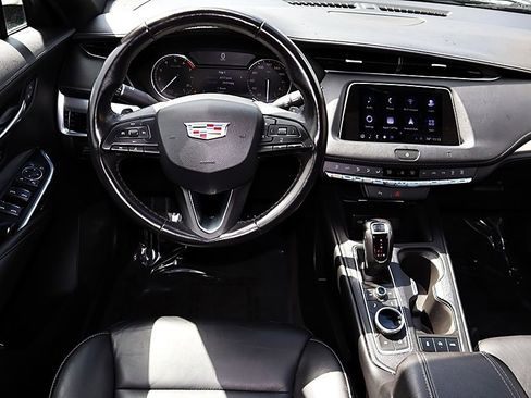Used 2019 Cadillac XT4 Premium Luxury FWD image 13