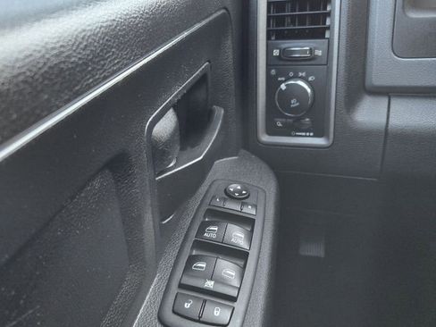 Used 2018 RAM 1500 Express image 28