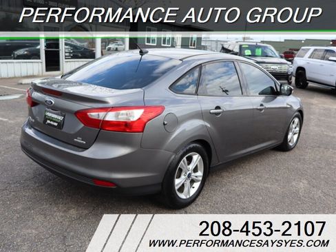 Used 2014 Ford Focus SE FWD image 7
