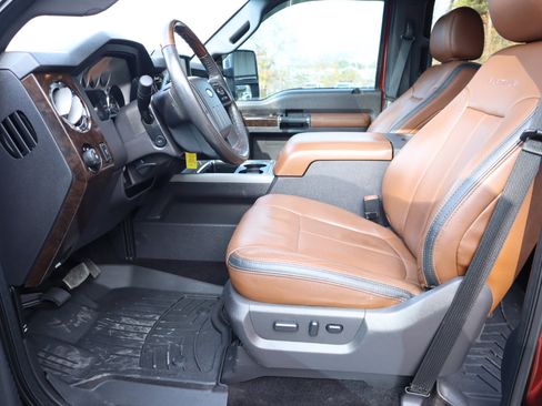 Used 2016 Ford F250 Platinum w/ FX4 Off-Road Package image 14