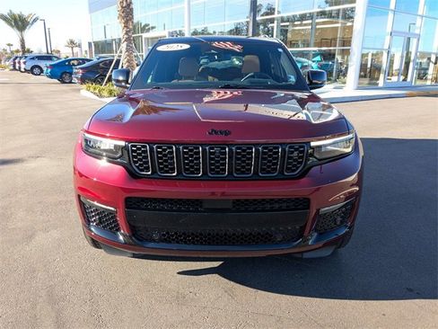 Used 2025 Jeep Grand Cherokee L Summit image 8